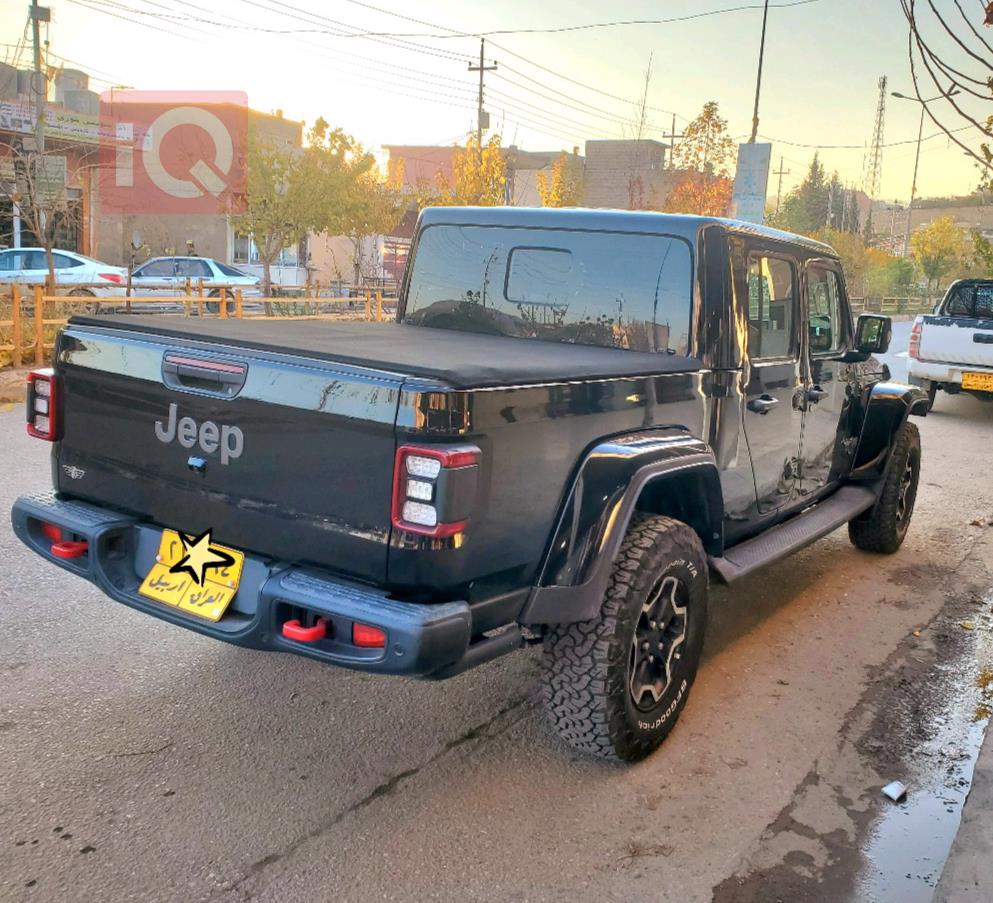 جیپ گلادیەتەر